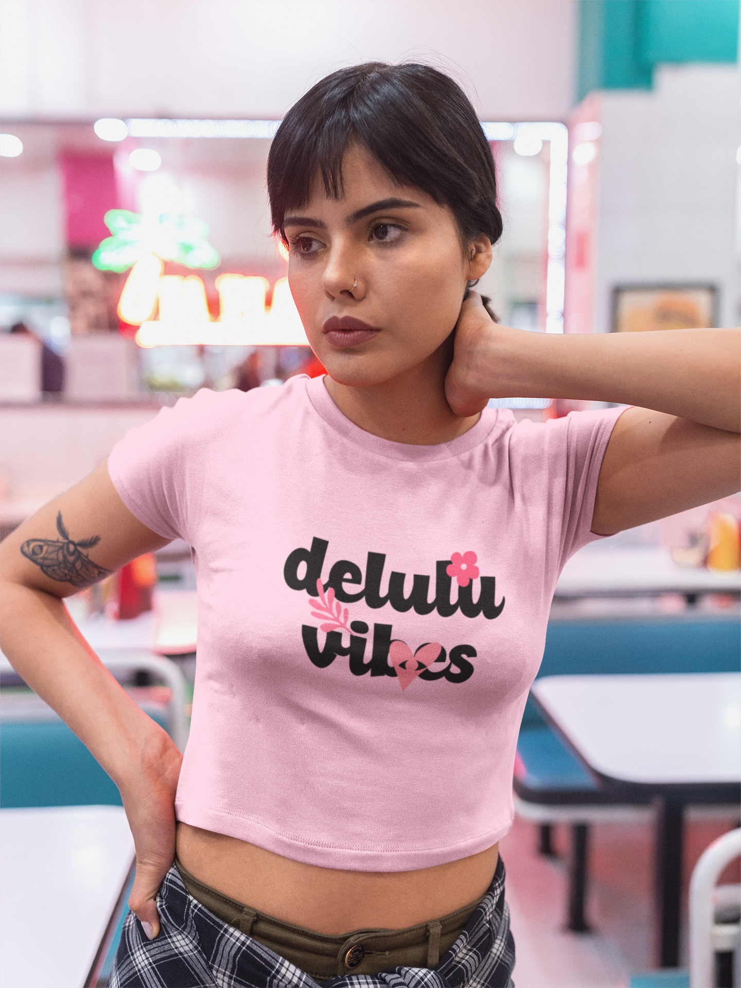 Delulu Vibes - Crop Top