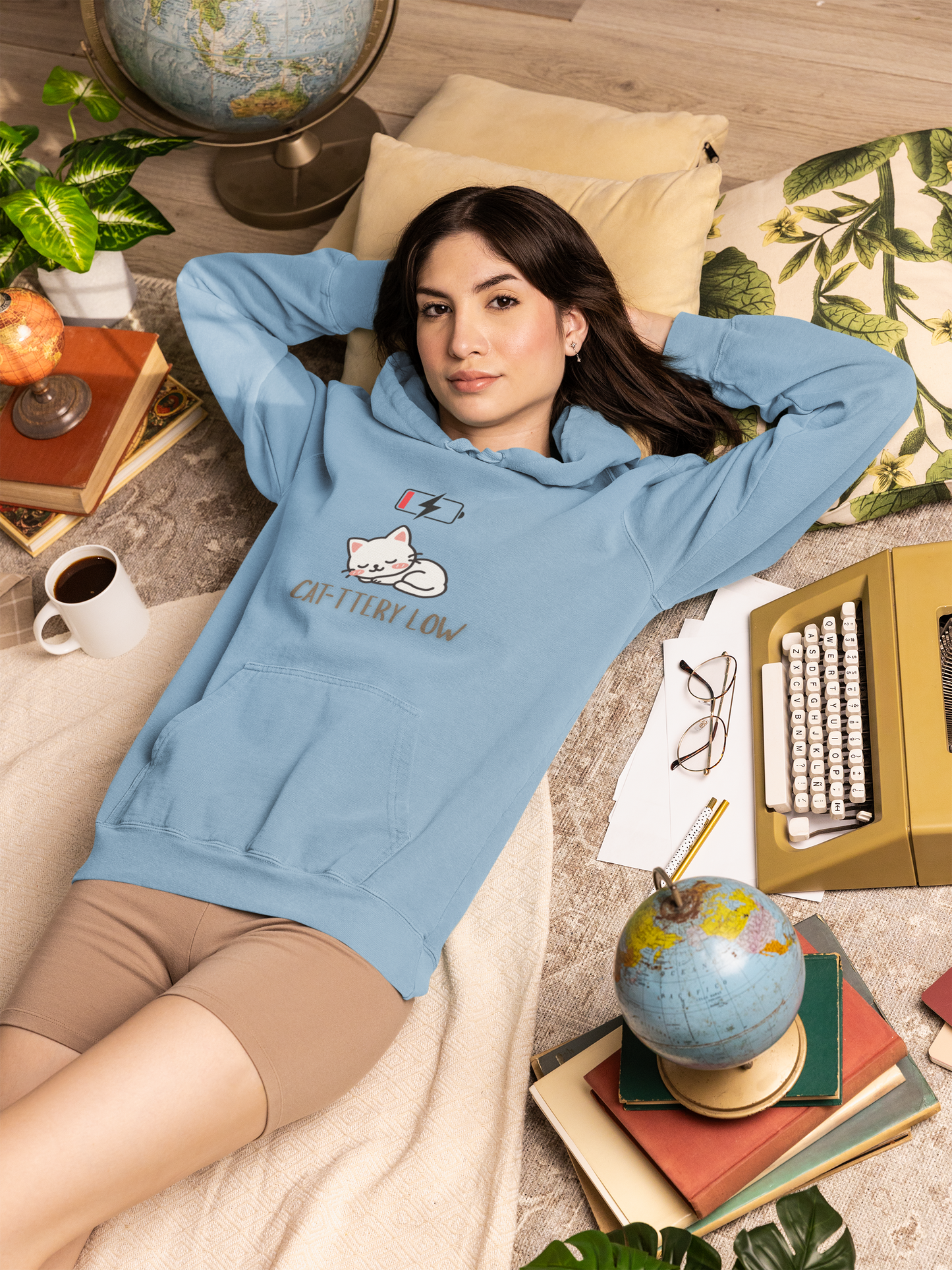 Cat-ttery Low - Women's Hoodie